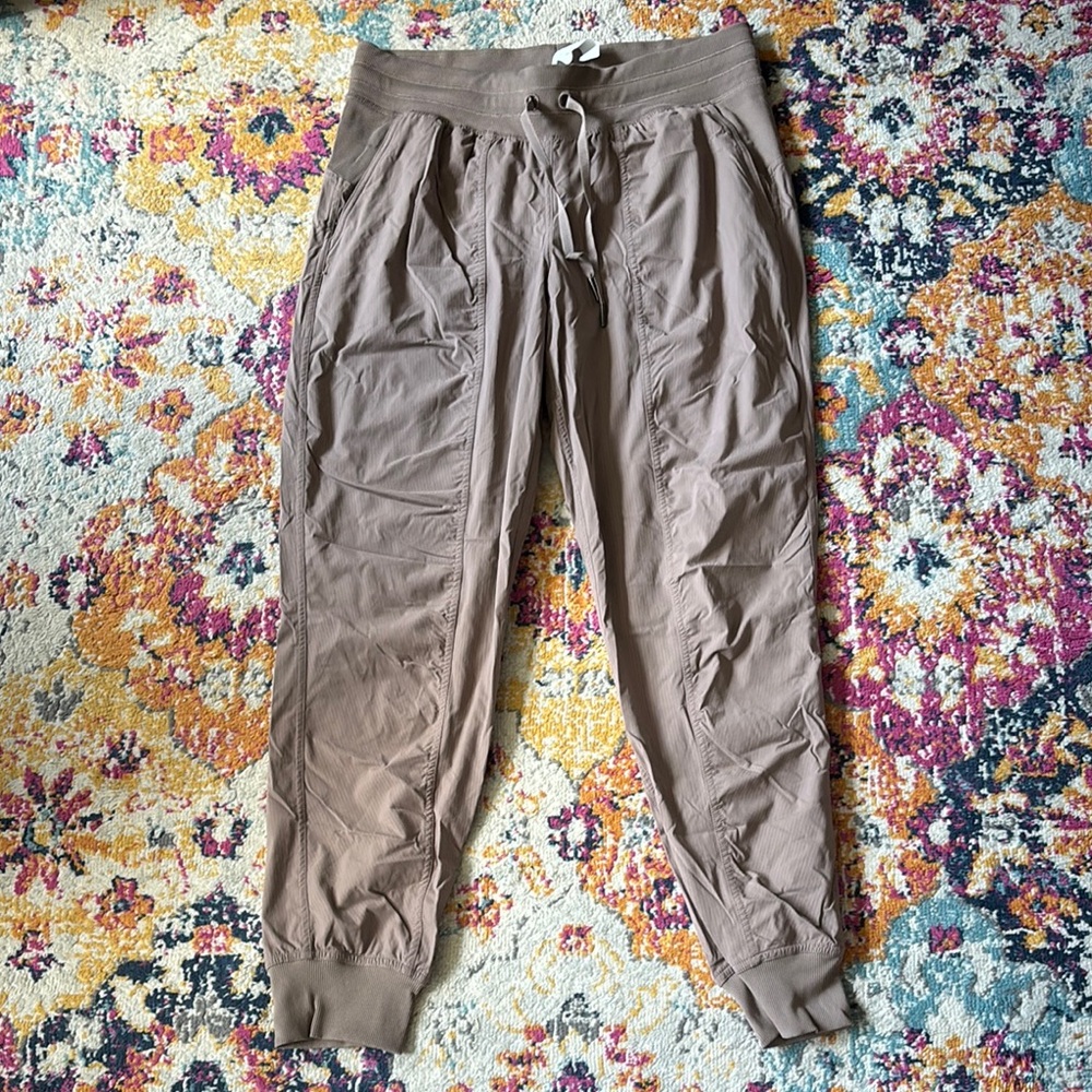 Lululemon Athletica Dance Studio Midrise Jogger
